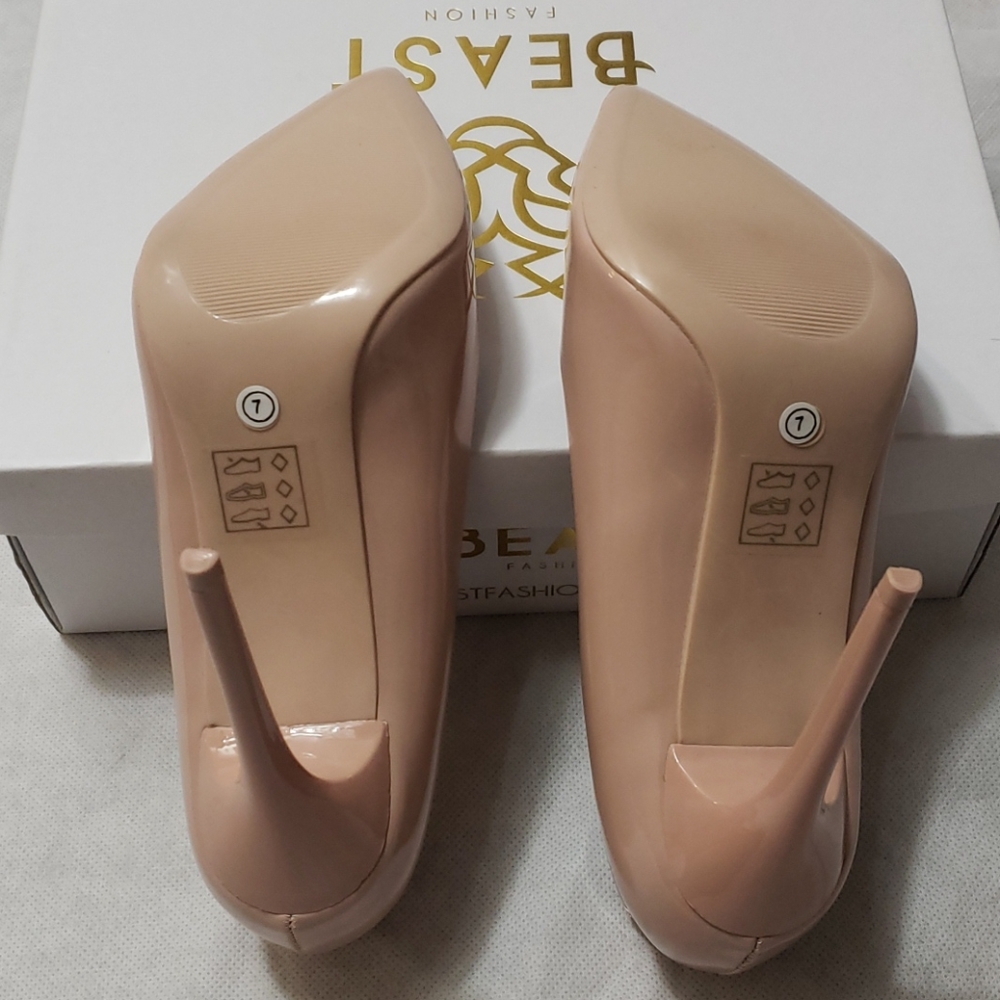 Women's pump - Picture 3 of 5